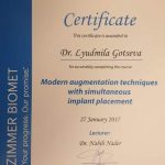 modern_augmentation_techniques_with_simultaneous_implant_placement_2017
